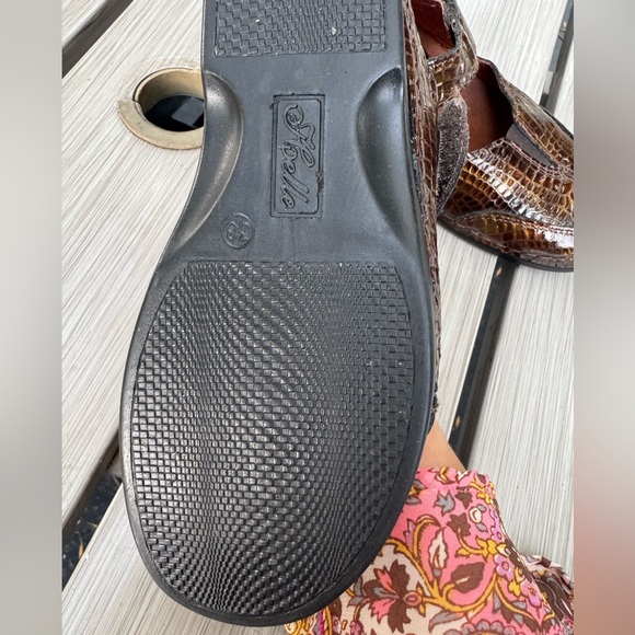 Helle Comfort Brown Croc-Embossed Leather Shoes – Size 38 (Like New) - Picture 10 of 10